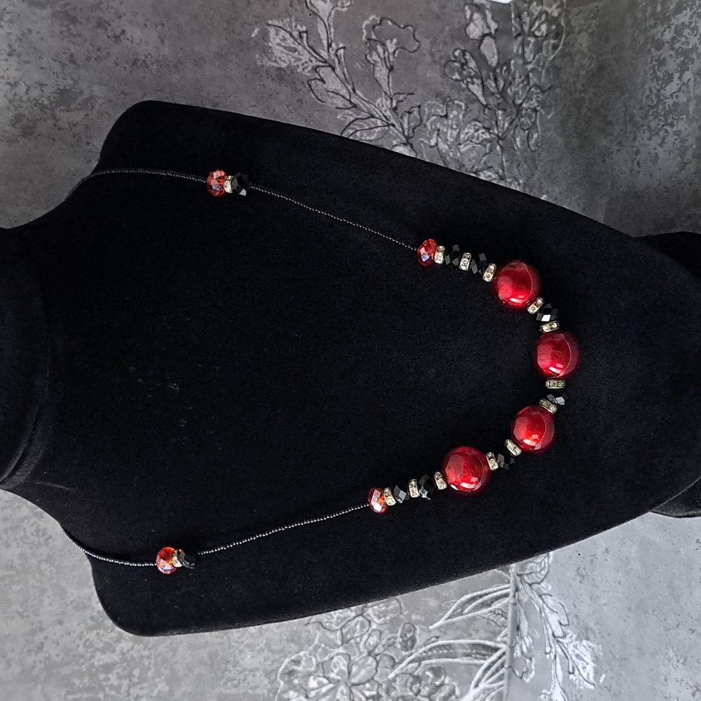 Murano Glass Red and Black Beaded Necklace